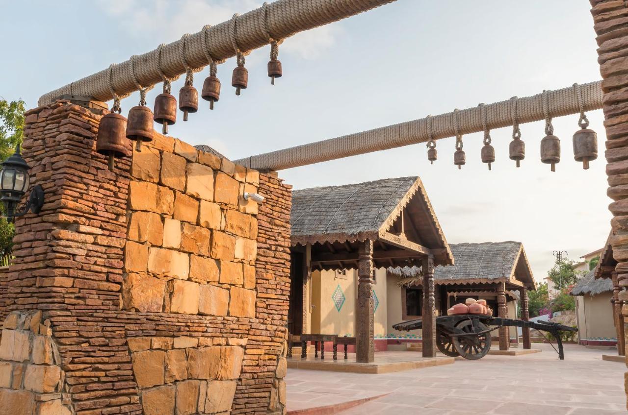 Regenta Resort Bhuj By Royal Orchid Hotels Limited Екстериор снимка