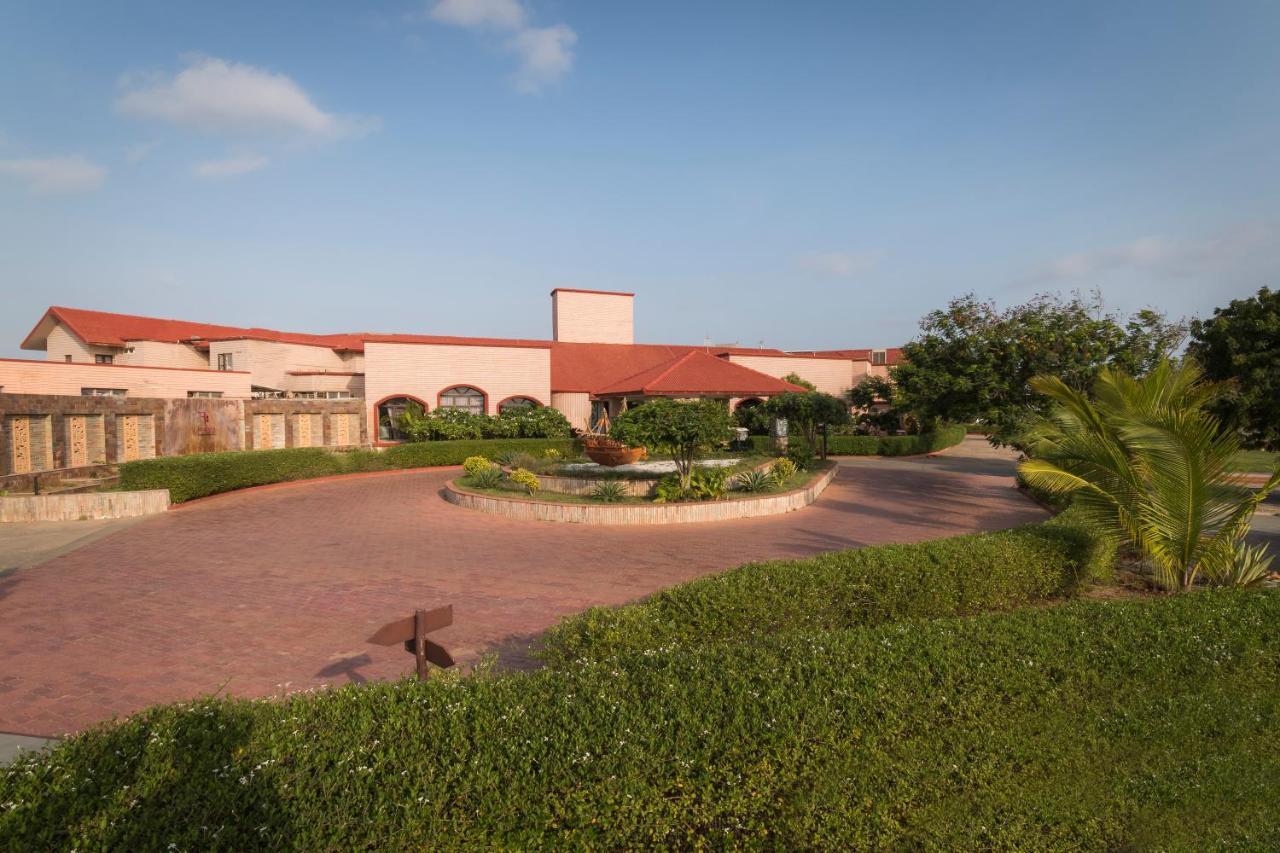 Regenta Resort Bhuj By Royal Orchid Hotels Limited Екстериор снимка
