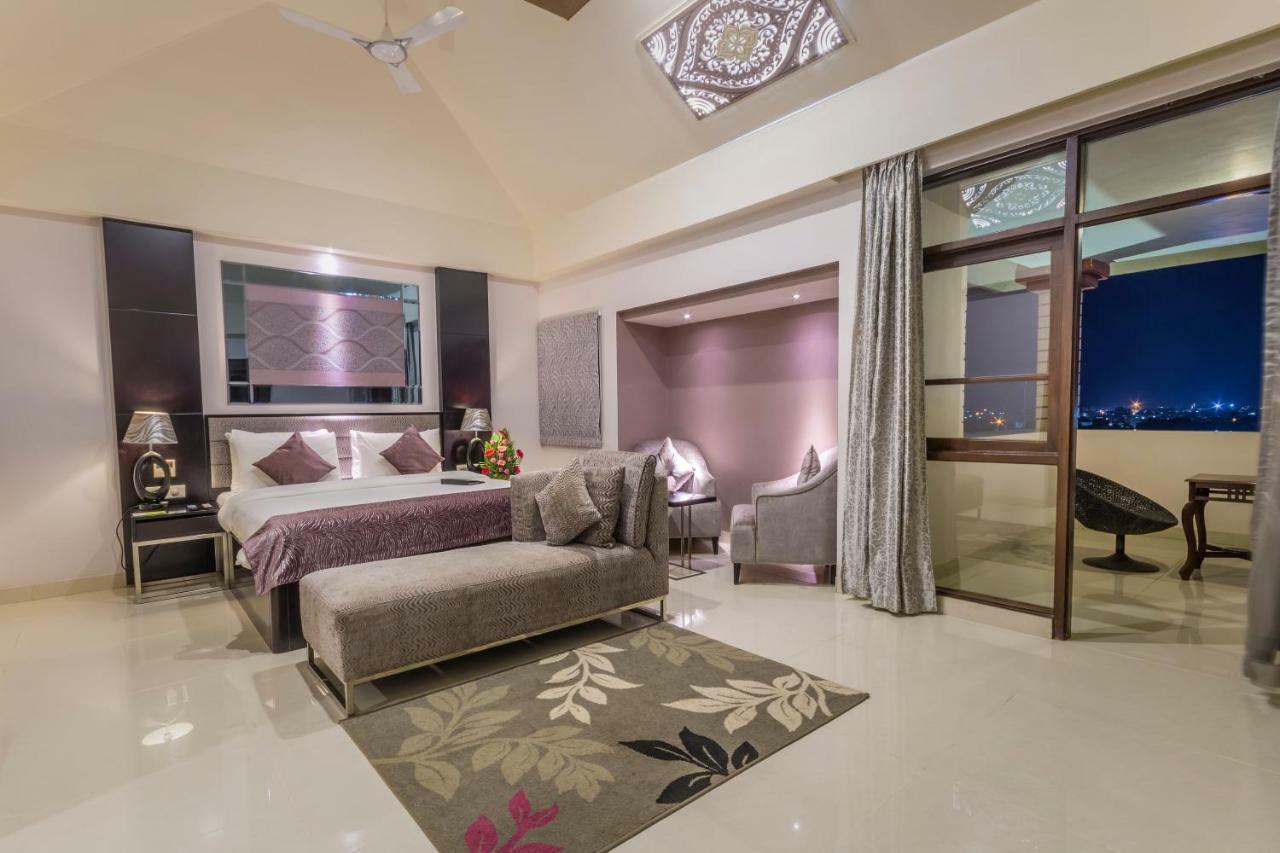 Regenta Resort Bhuj By Royal Orchid Hotels Limited Екстериор снимка