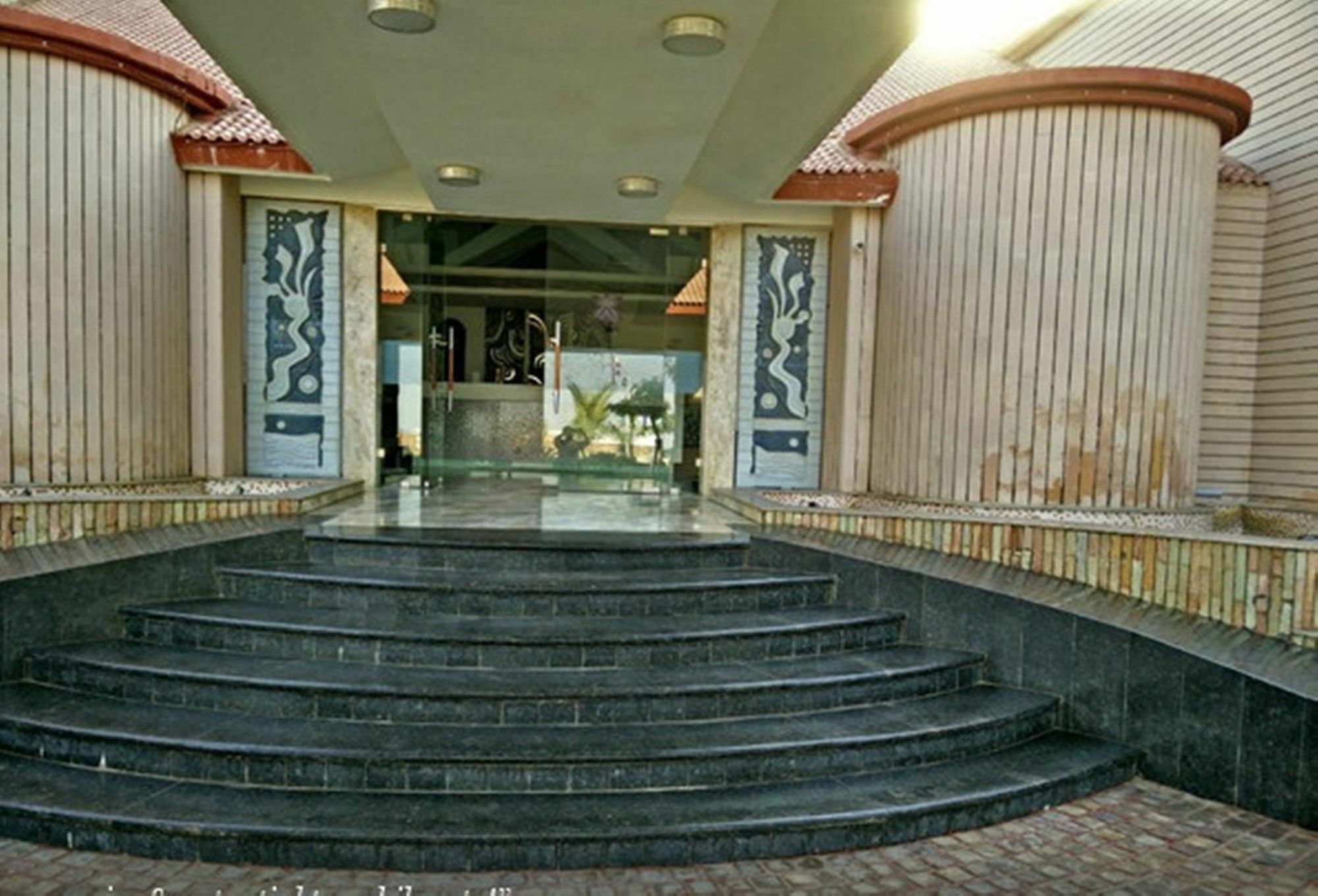 Regenta Resort Bhuj By Royal Orchid Hotels Limited Екстериор снимка